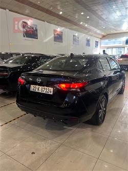 نيسان فيرسا